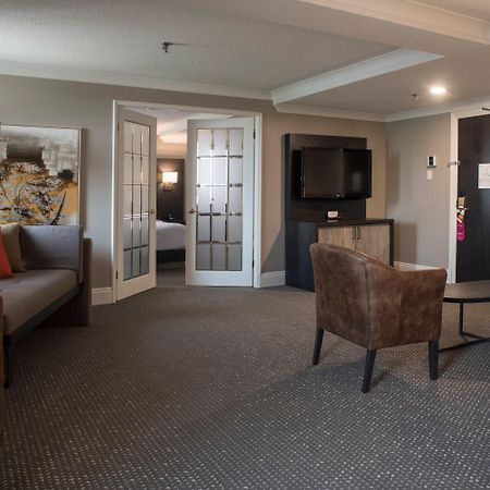 Crowne Plaza Fredericton Lord Beaverbrook By Ihg Esterno foto