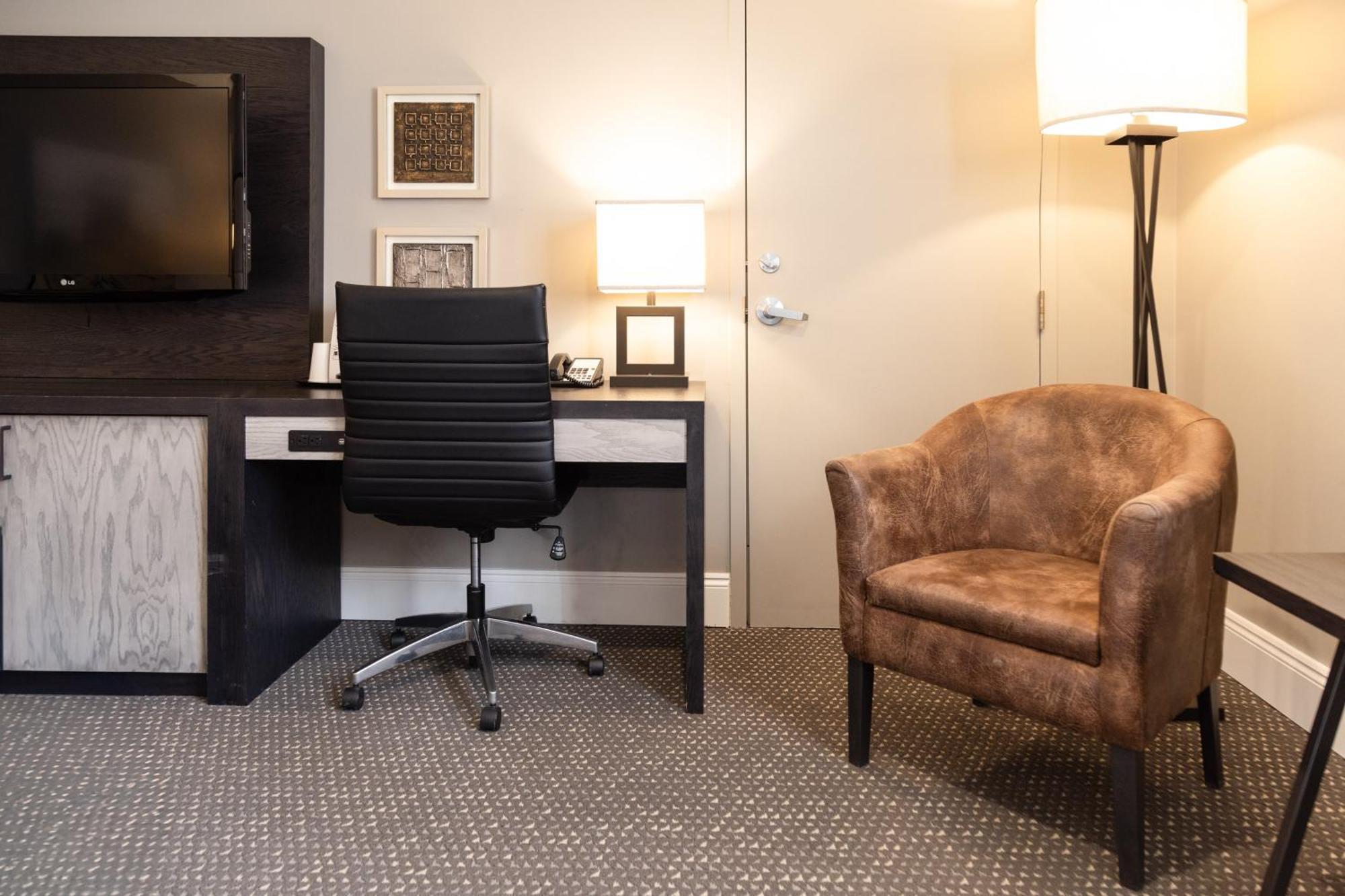 Crowne Plaza Fredericton Lord Beaverbrook By Ihg Esterno foto