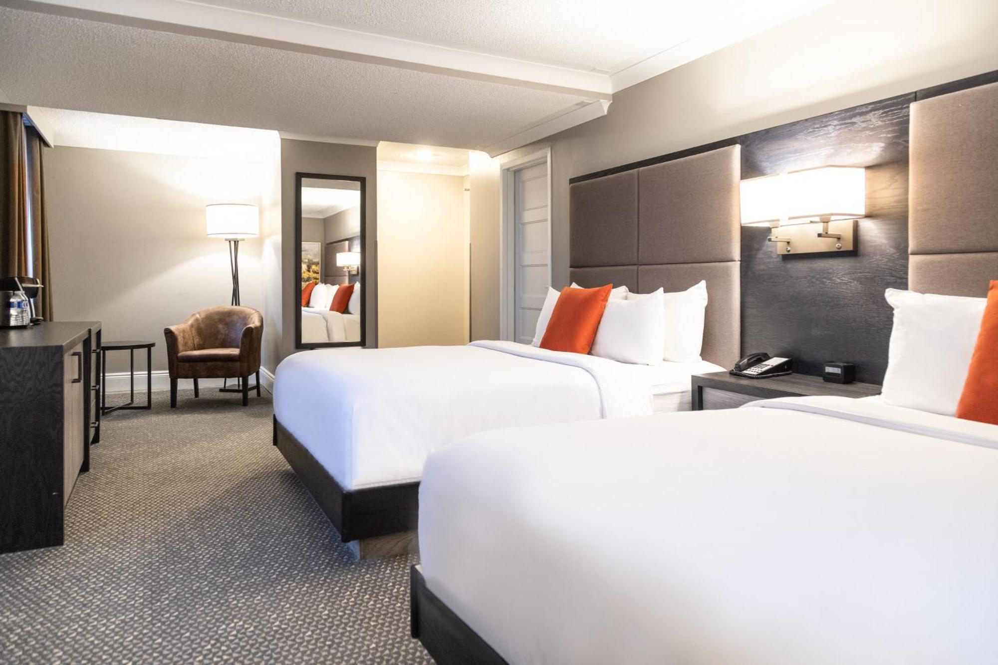 Crowne Plaza Fredericton Lord Beaverbrook By Ihg Esterno foto