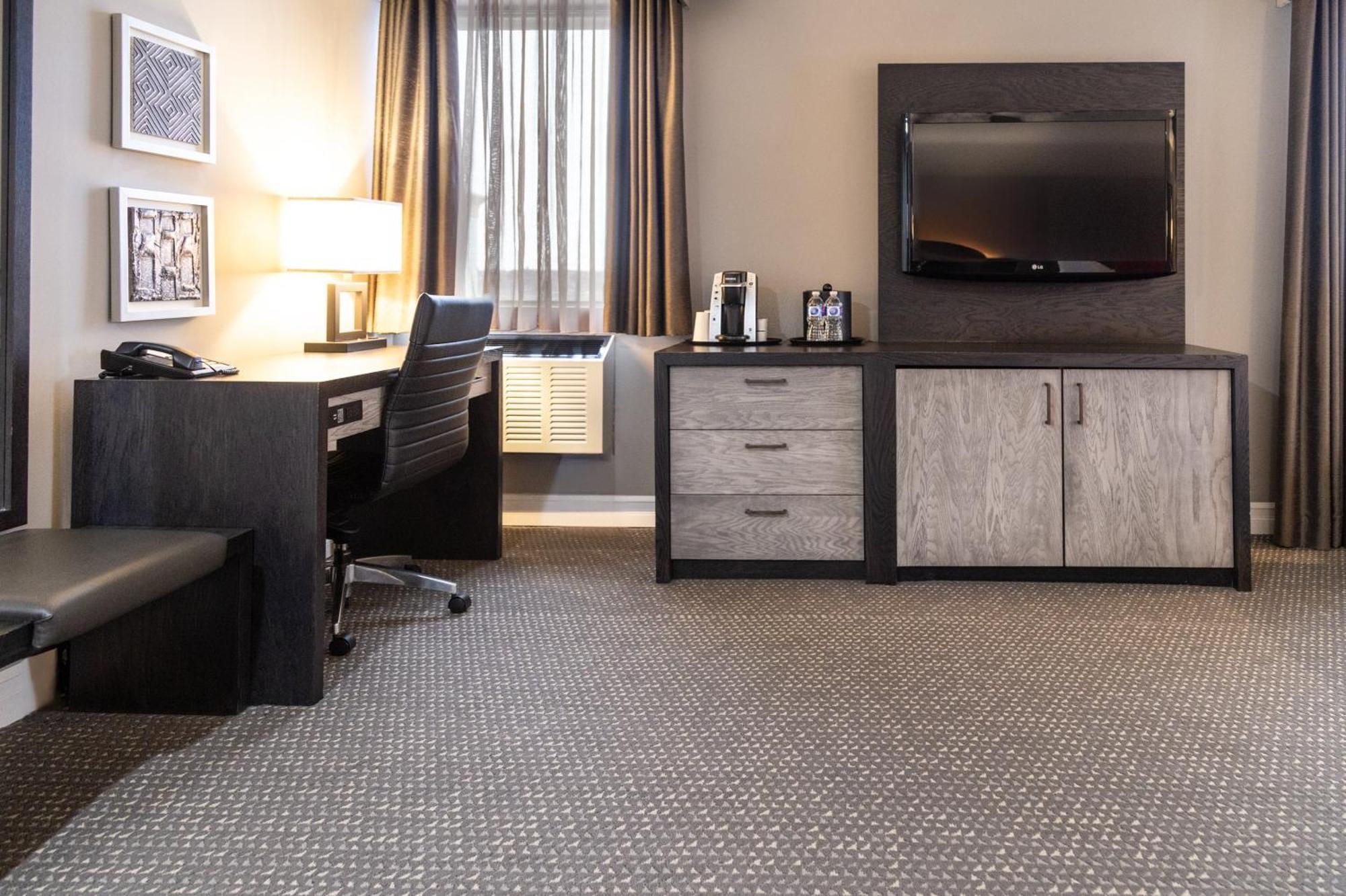 Crowne Plaza Fredericton Lord Beaverbrook By Ihg Esterno foto